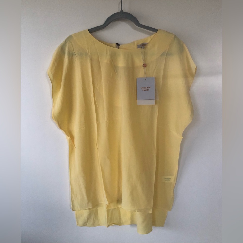 Modern Rarity 100% Silk yellow Top shirt blouse New with tag Size 10
